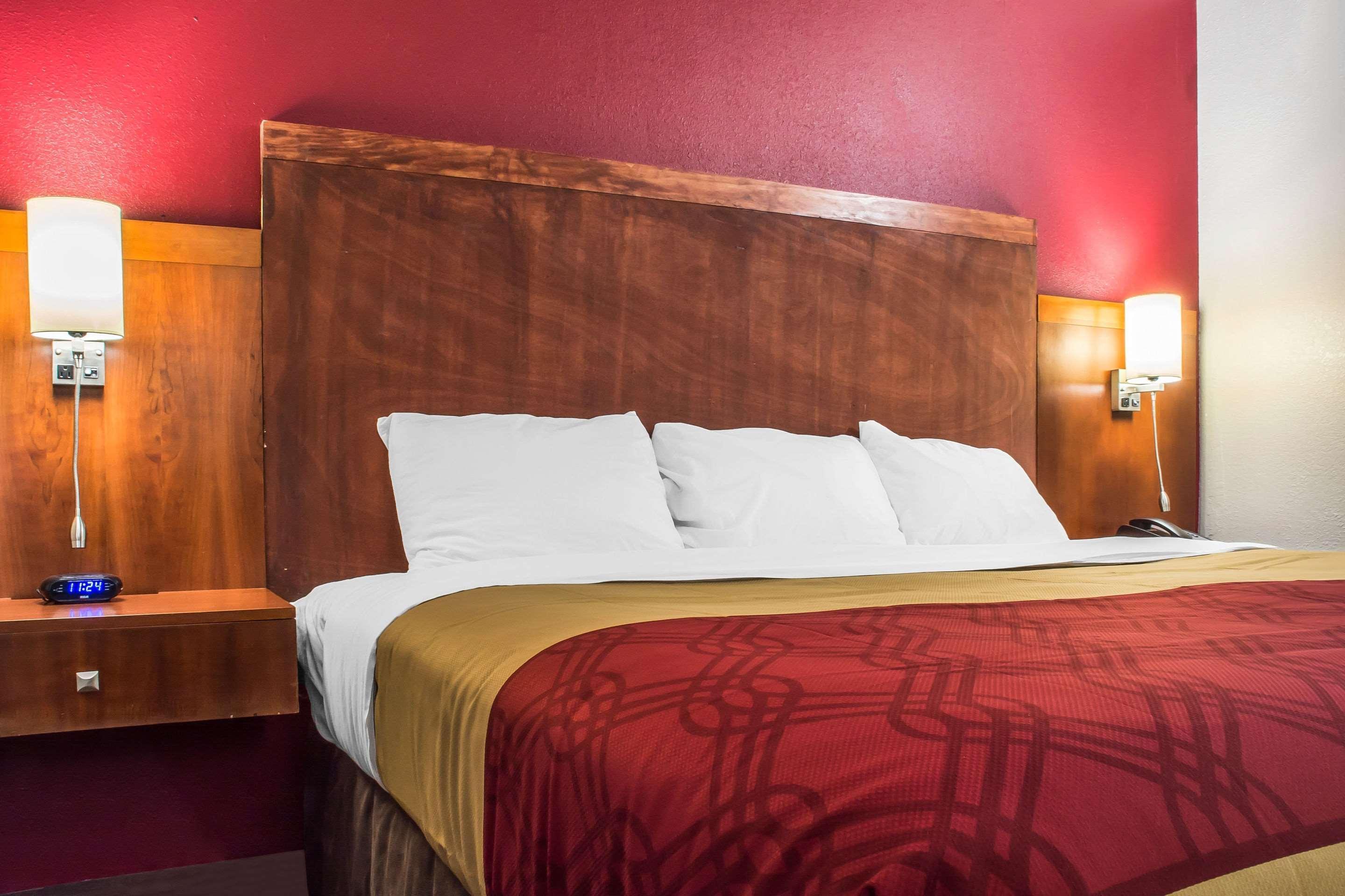Econo Lodge Brockport Eksteriør billede