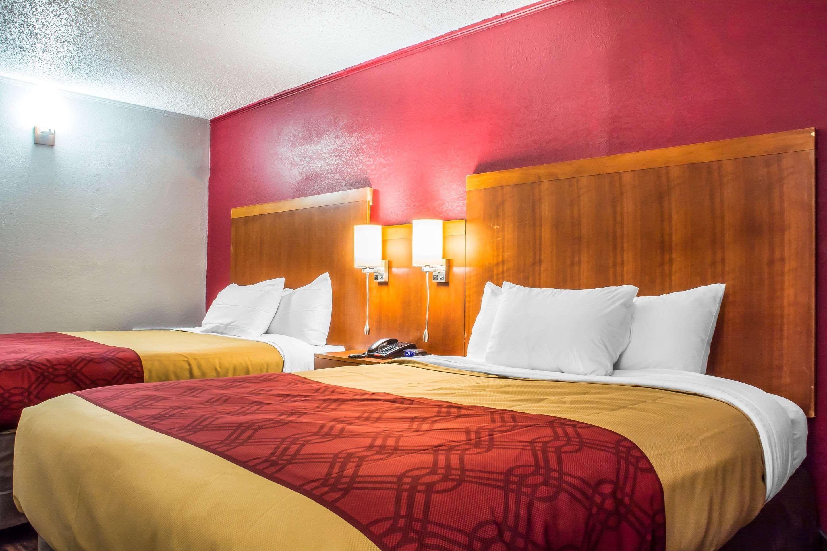 Econo Lodge Brockport Eksteriør billede