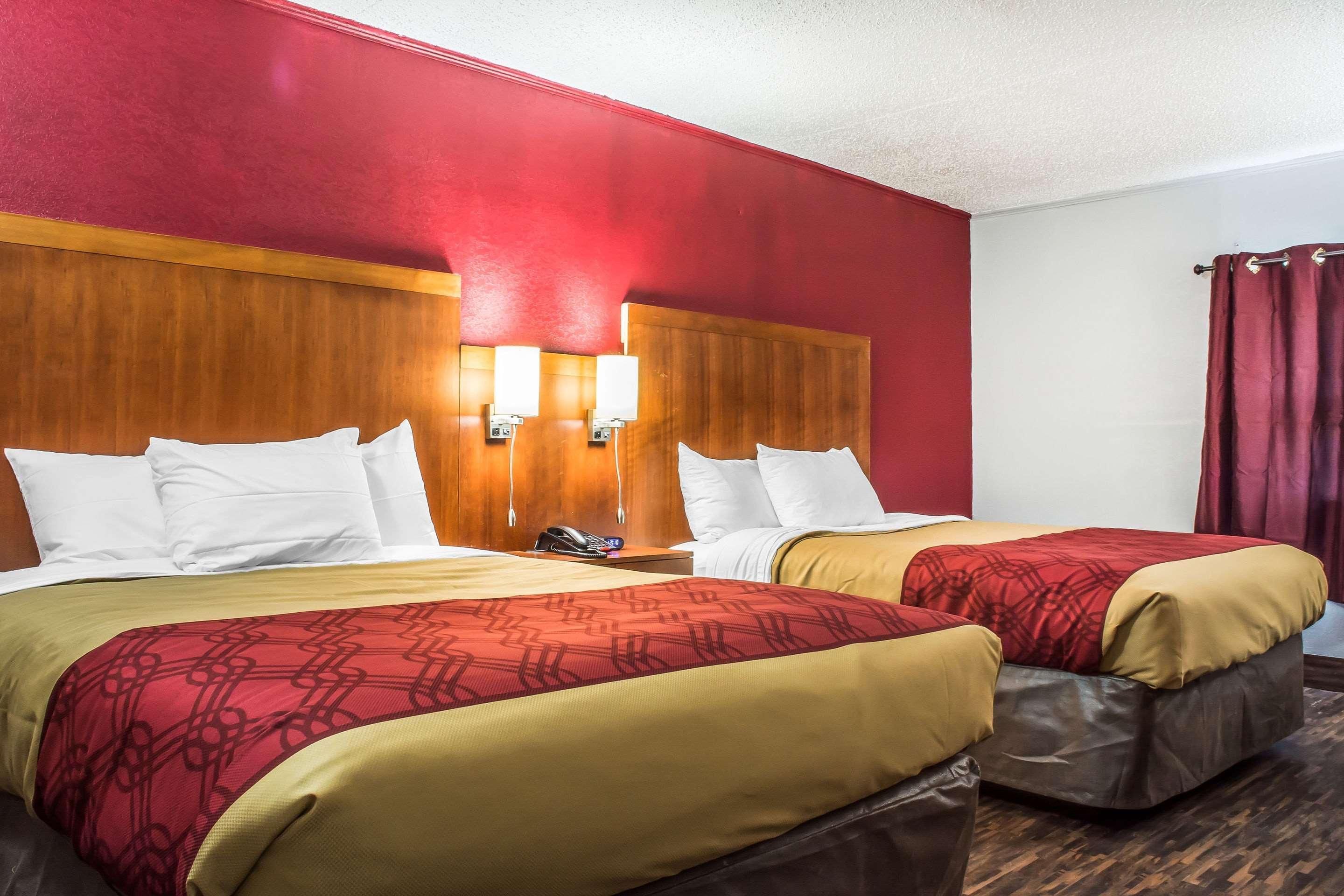Econo Lodge Brockport Eksteriør billede
