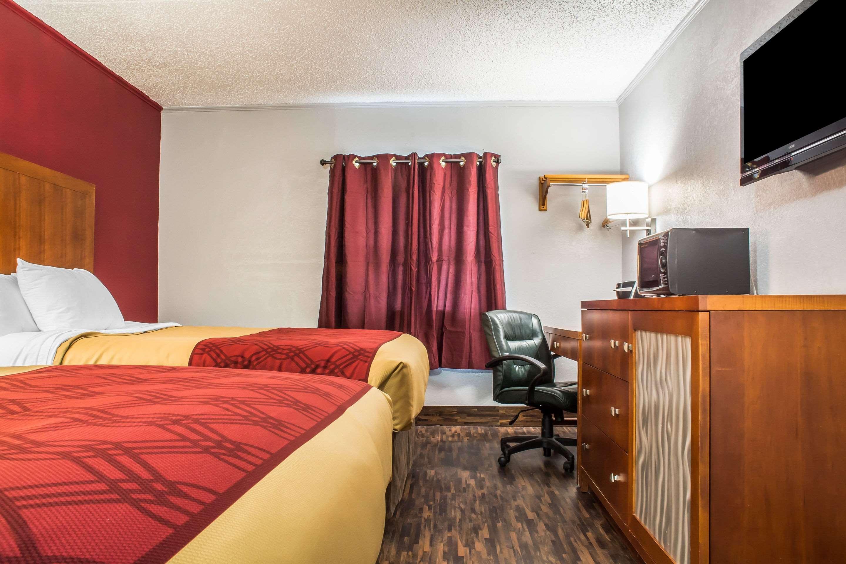 Econo Lodge Brockport Eksteriør billede